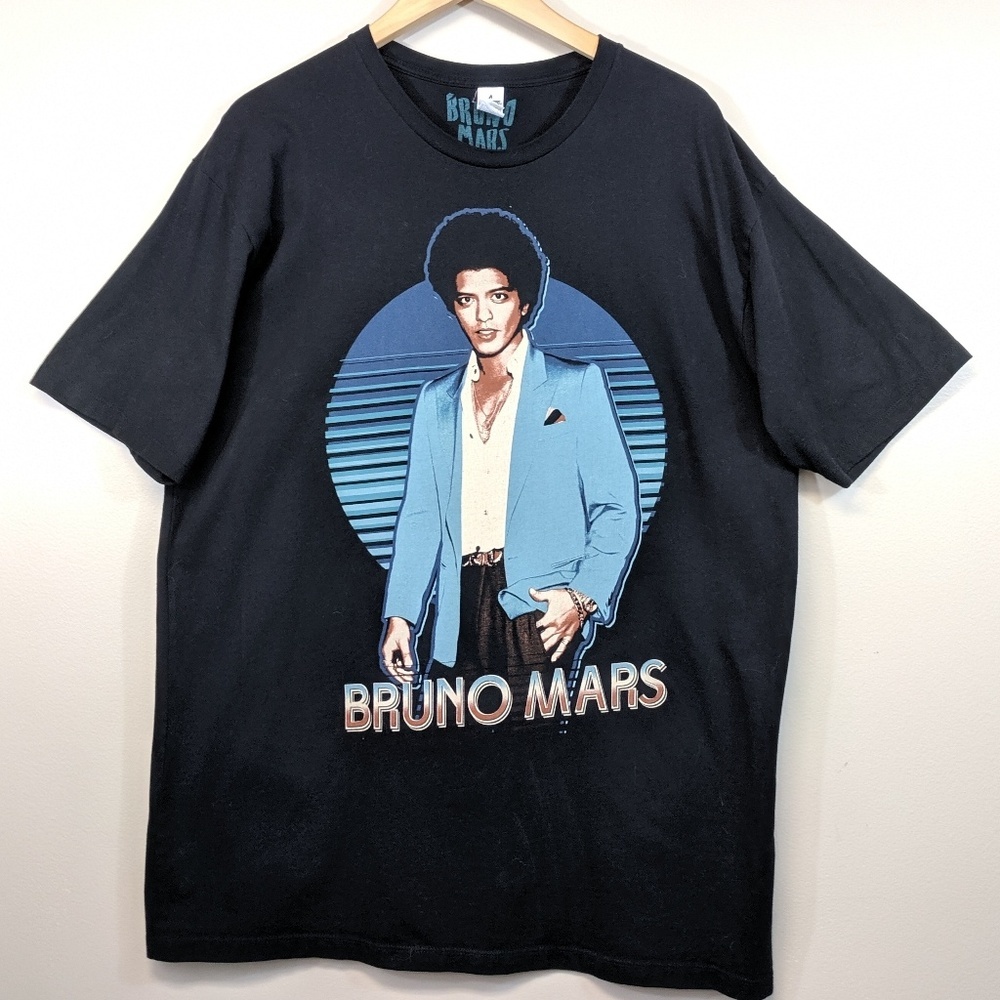 Bruno Mars 2013 Tour TShirt - Picture 1 of 5
